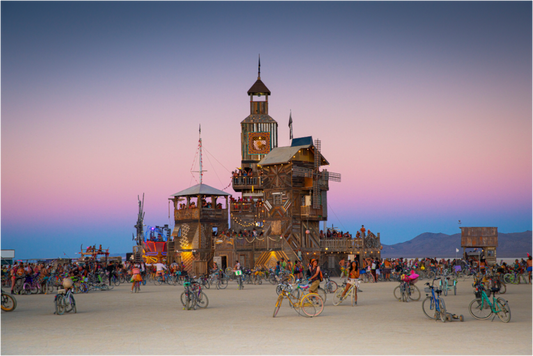Main image Burning man -  Au coucher du soleil