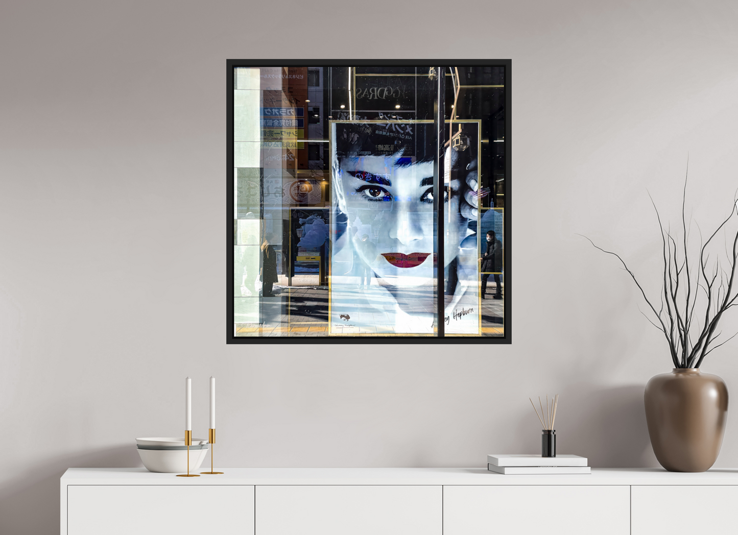 80 x 80 cm, Caisse noir mat 15 mm Vitrine à Sapporo