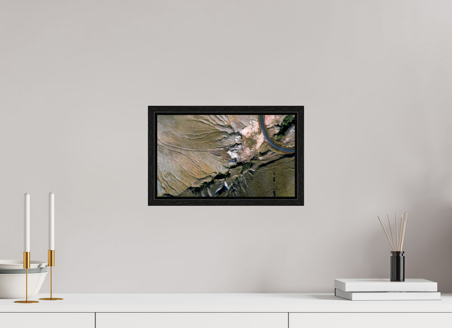 33,7 x 20 cm, Floater Frame La route